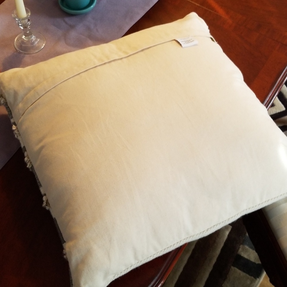 Pillow - Picture 2 of 2